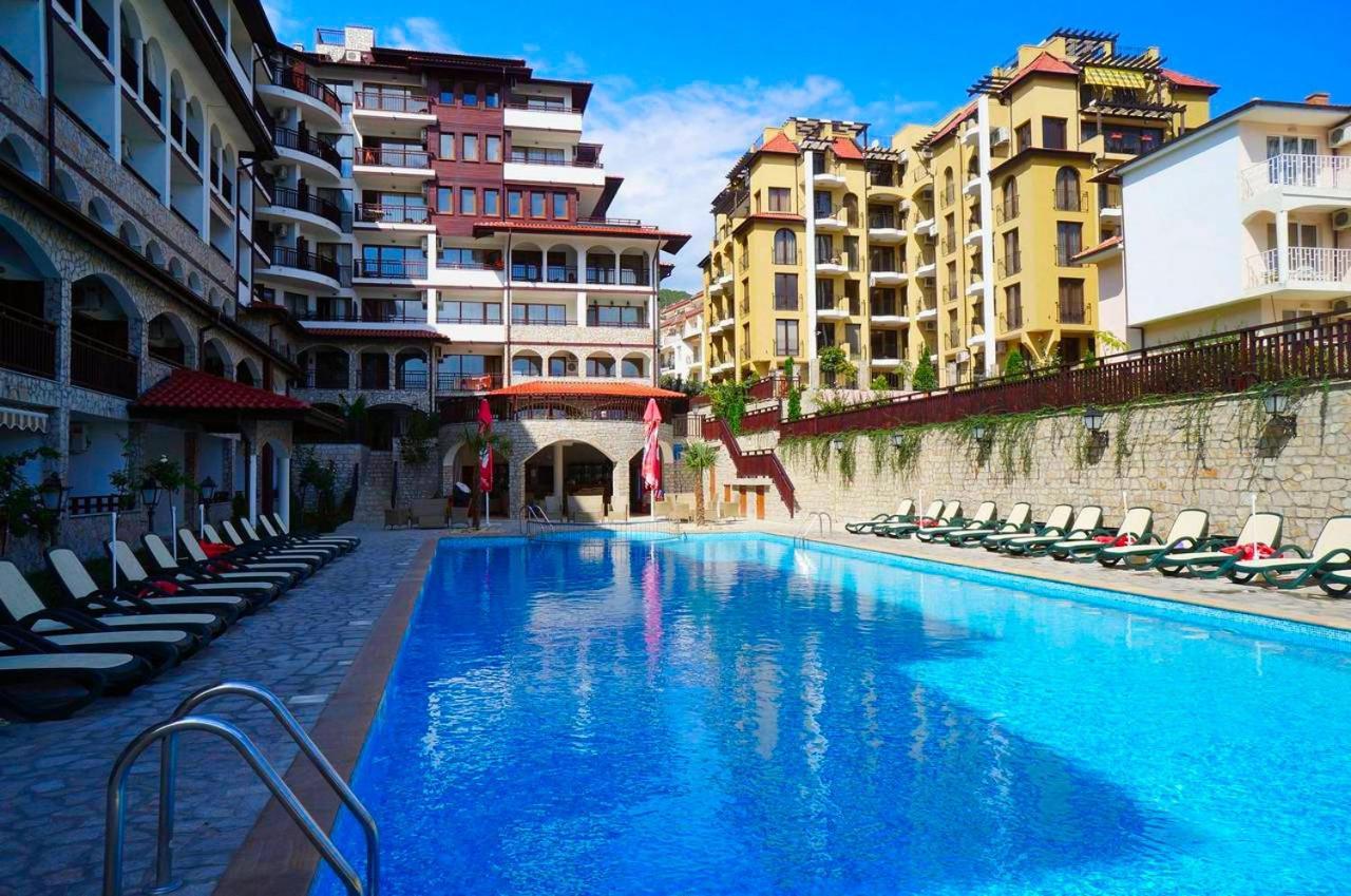 Dom-El Real Apartments Amphora スヴェティ・ヴラス エクステリア 写真