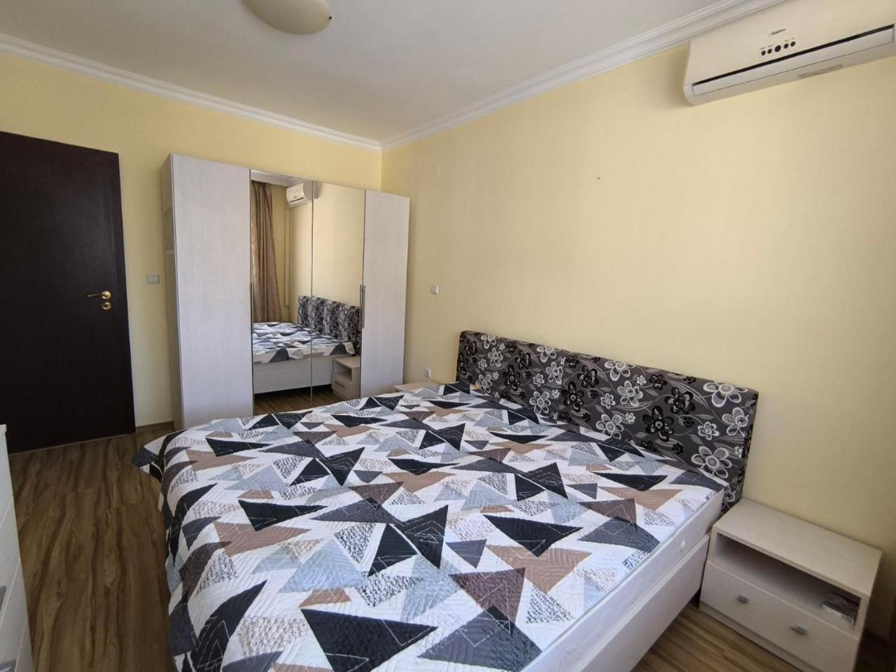Dom-El Real Apartments Amphora スヴェティ・ヴラス エクステリア 写真