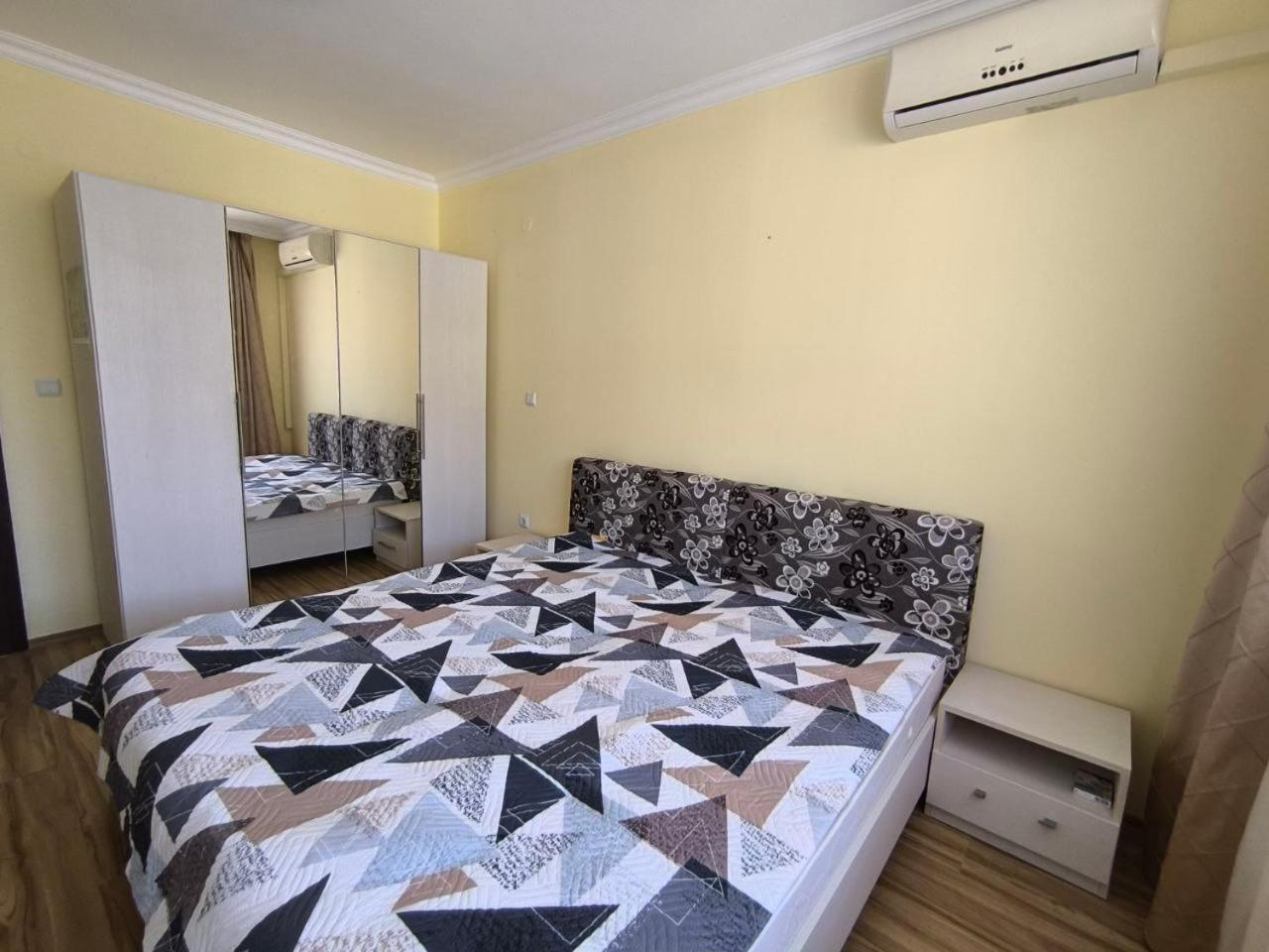 Dom-El Real Apartments Amphora スヴェティ・ヴラス エクステリア 写真